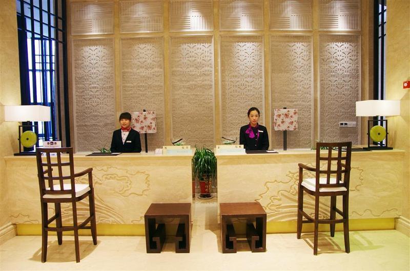 Royal Run Hotel Liêu Thành Ngoại thất bức ảnh