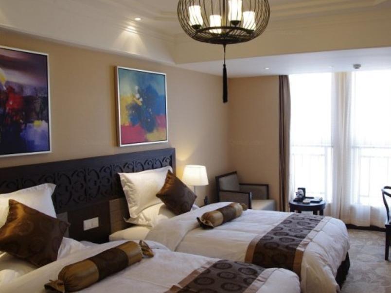 Royal Run Hotel Liêu Thành Ngoại thất bức ảnh